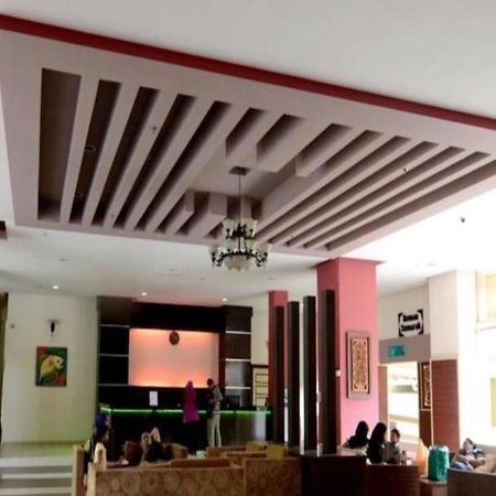 Puteri Beach Resort Port Dickson Exterior foto