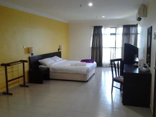 Puteri Beach Resort Port Dickson Exterior foto